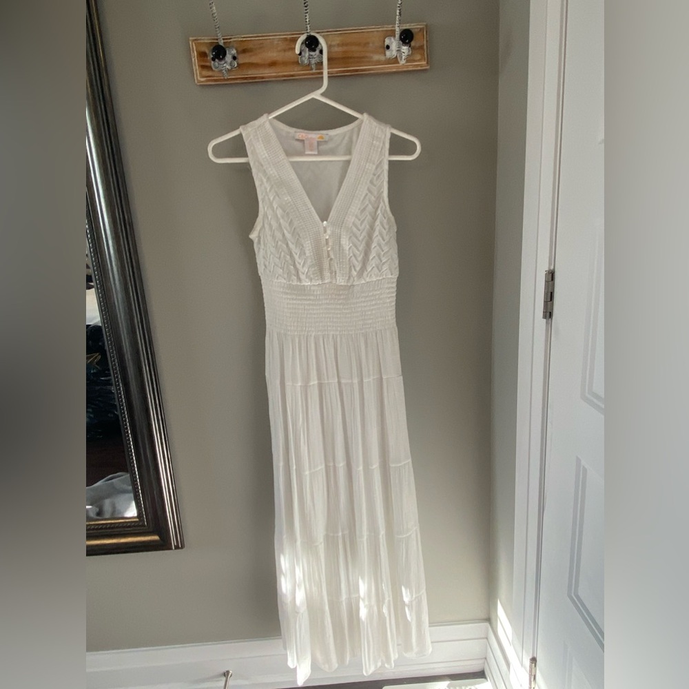 White Sleeveless Maxi Dress